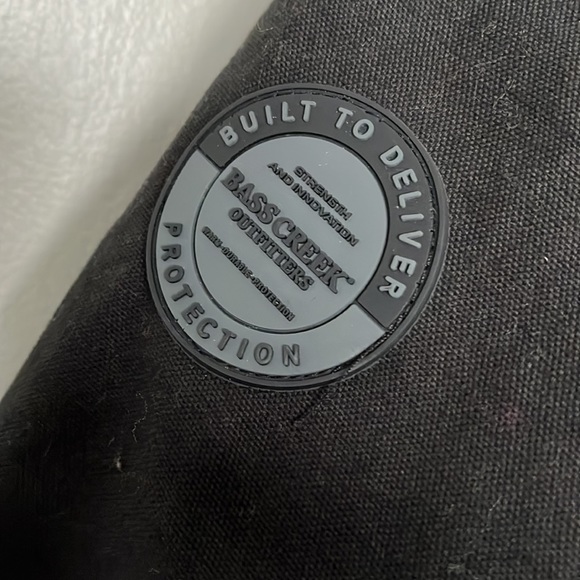 BASS CREEK Outfitters - Warm, Durable, protection Jacket - Picture 6 of 7
